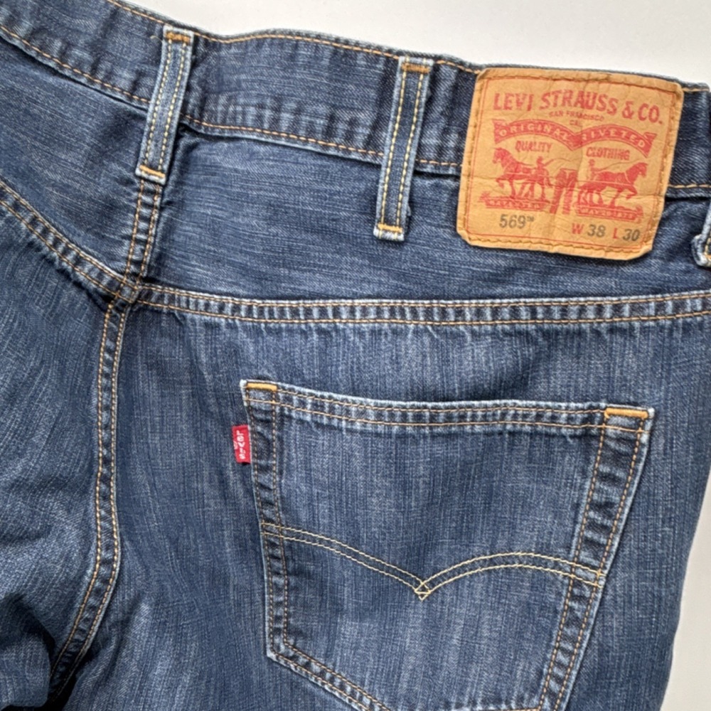 Levi's 569 Relaxed Fit Straight Leg Blue Denim Cotton Jeans Button Zip 38x30 - Picture 6 of 11